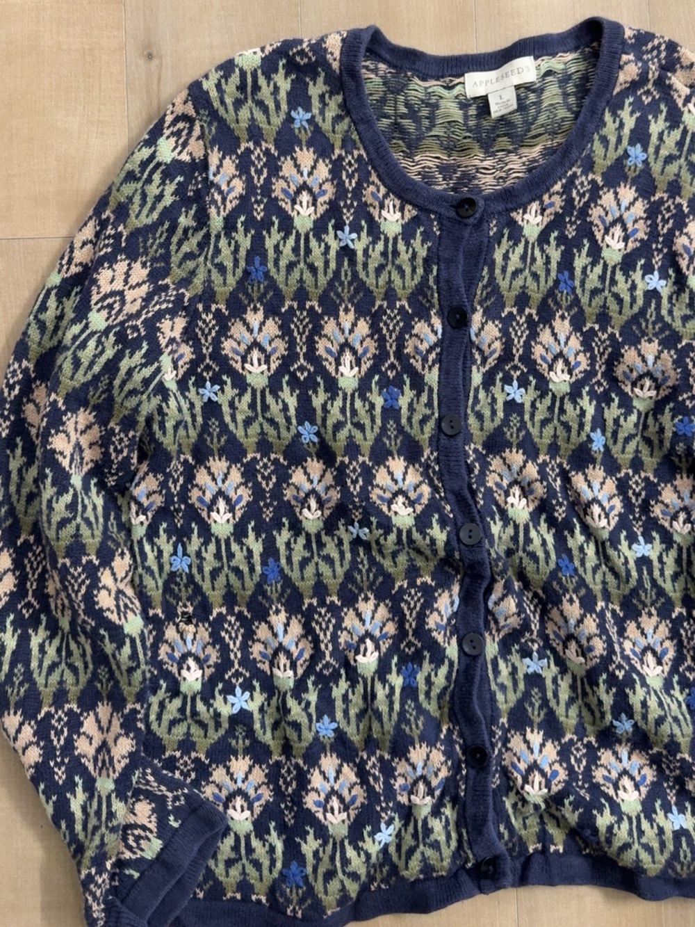 VINTAGE APPLESEEDS BUTTON UP CARDIGAN SIZE L